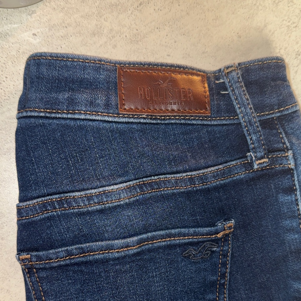 Hollister Women's Dark Blue Denim Jeans